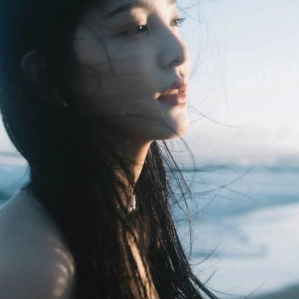 湛蓝青春海